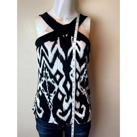 I-N-C International Concept Geometric Women Tank Top Grecian Neck Black White M - Picture 3 of 6